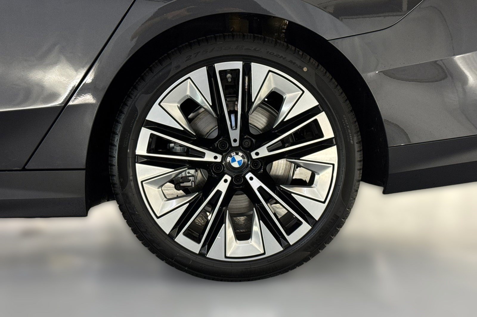 Used 2026 BMW 530i w/ Premium Package RWD image 12