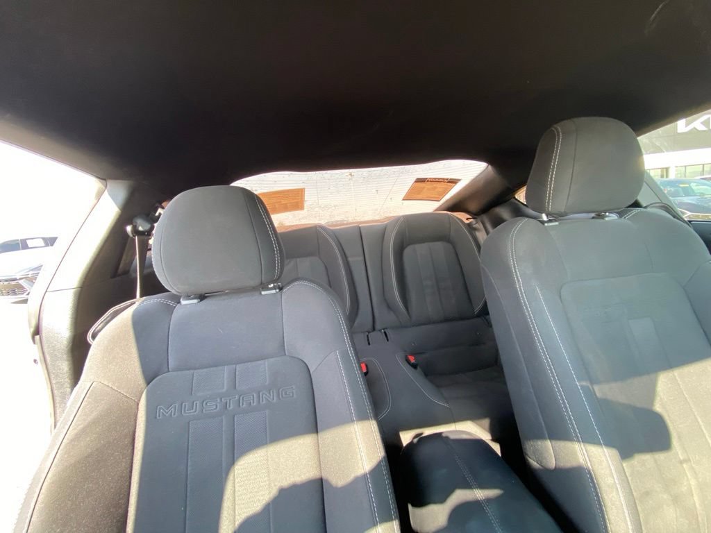 Used 2020 Ford Mustang Coupe RWD image 28
