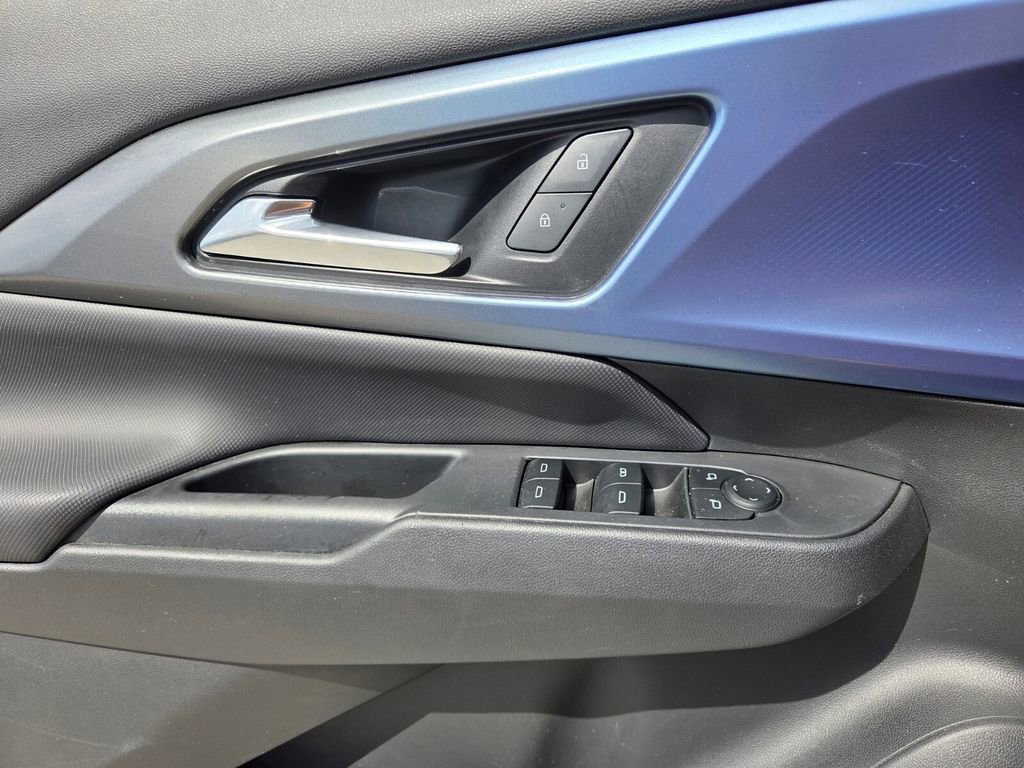 Certified 2025 Chevrolet Equinox EV LT w/ Convenience Package image 21