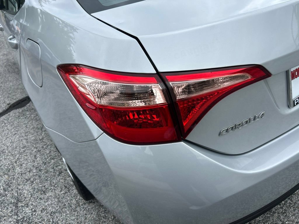 Used 2018 Toyota Corolla L FWD image 12