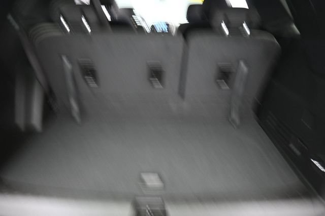 Used 2023 Chevrolet Traverse LT FWD image 21