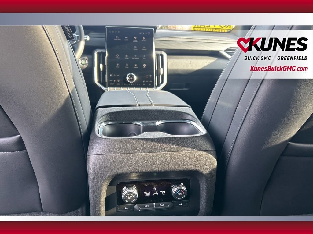 New 2026 GMC Acadia Elevation w/ Black Edition image 38