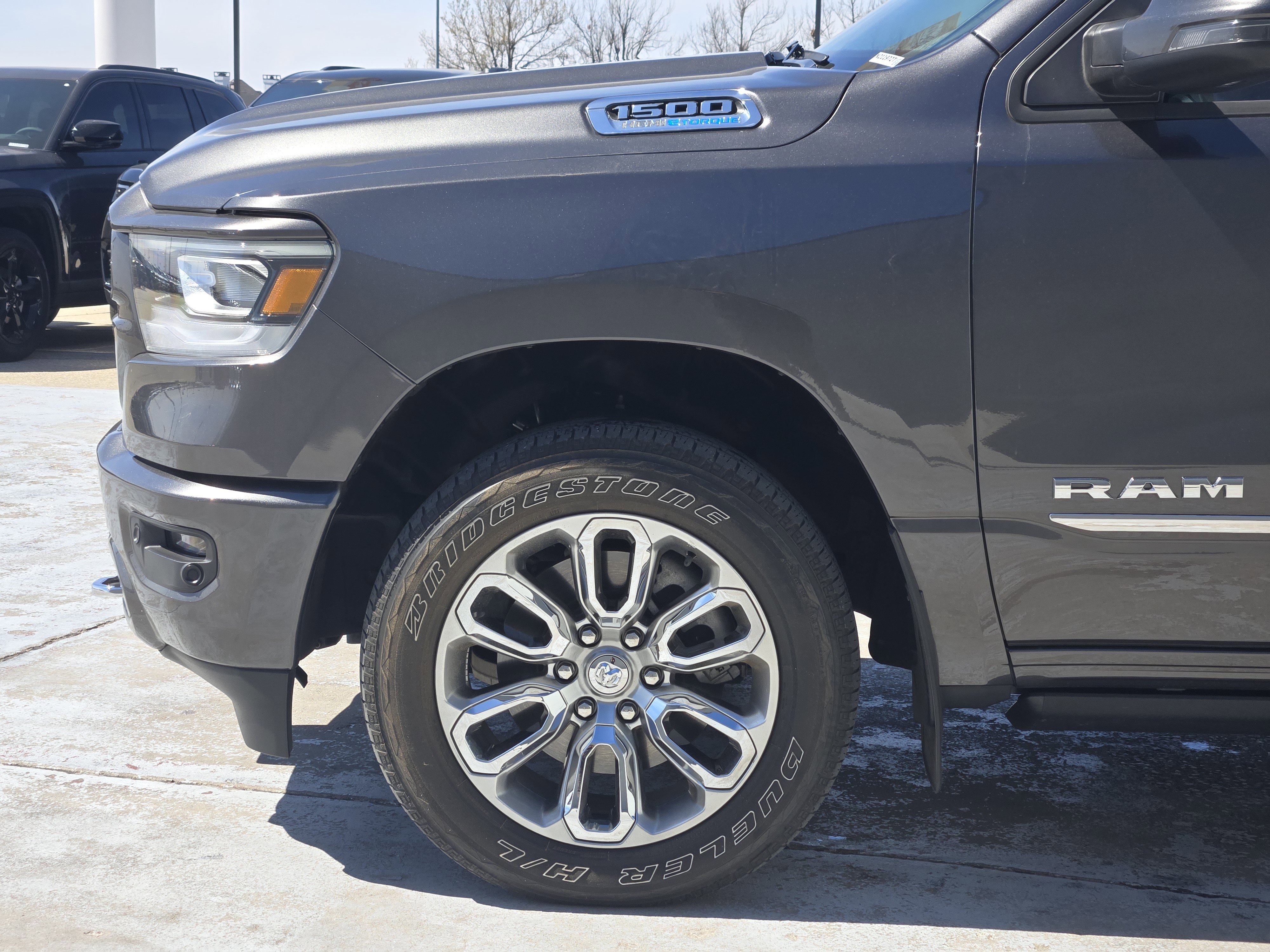 Used 2024 RAM 1500 Laramie image 9