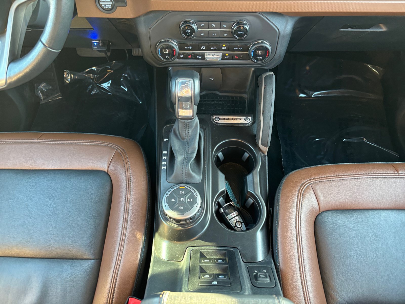 Used 2024 Ford Bronco Outer Banks w/ Sasquatch Package AWD/4WD image 16