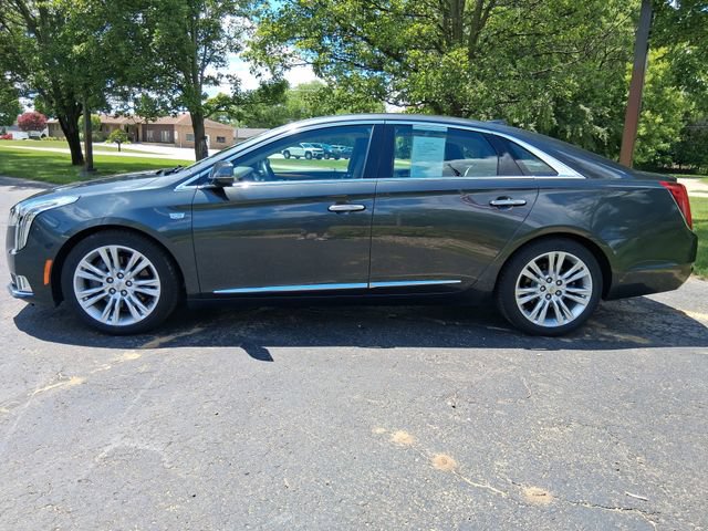 Used 2018 Cadillac XTS Luxury AWD/4WD image 3
