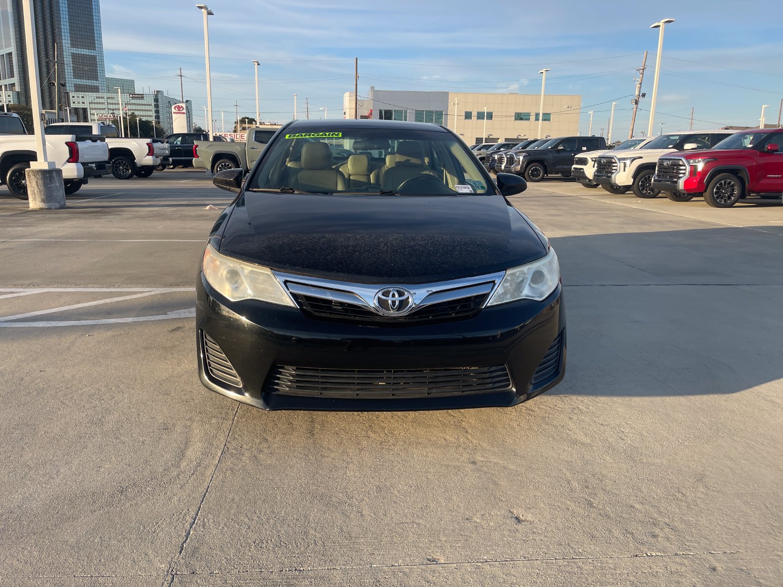 Used 2014 Toyota Camry LE FWD image 9