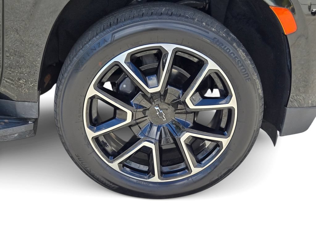 Used 2021 Chevrolet Tahoe RST w/ Luxury Package RWD image 6
