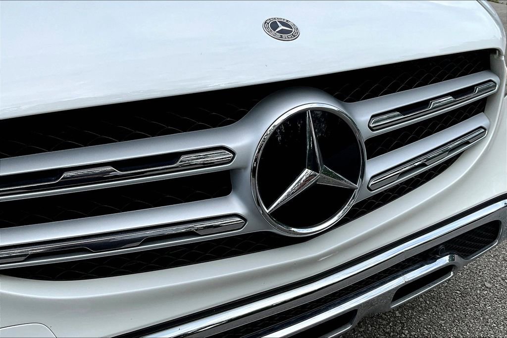 Used 2022 Mercedes-Benz GLC 300 w/ Premium Package Lite image 39