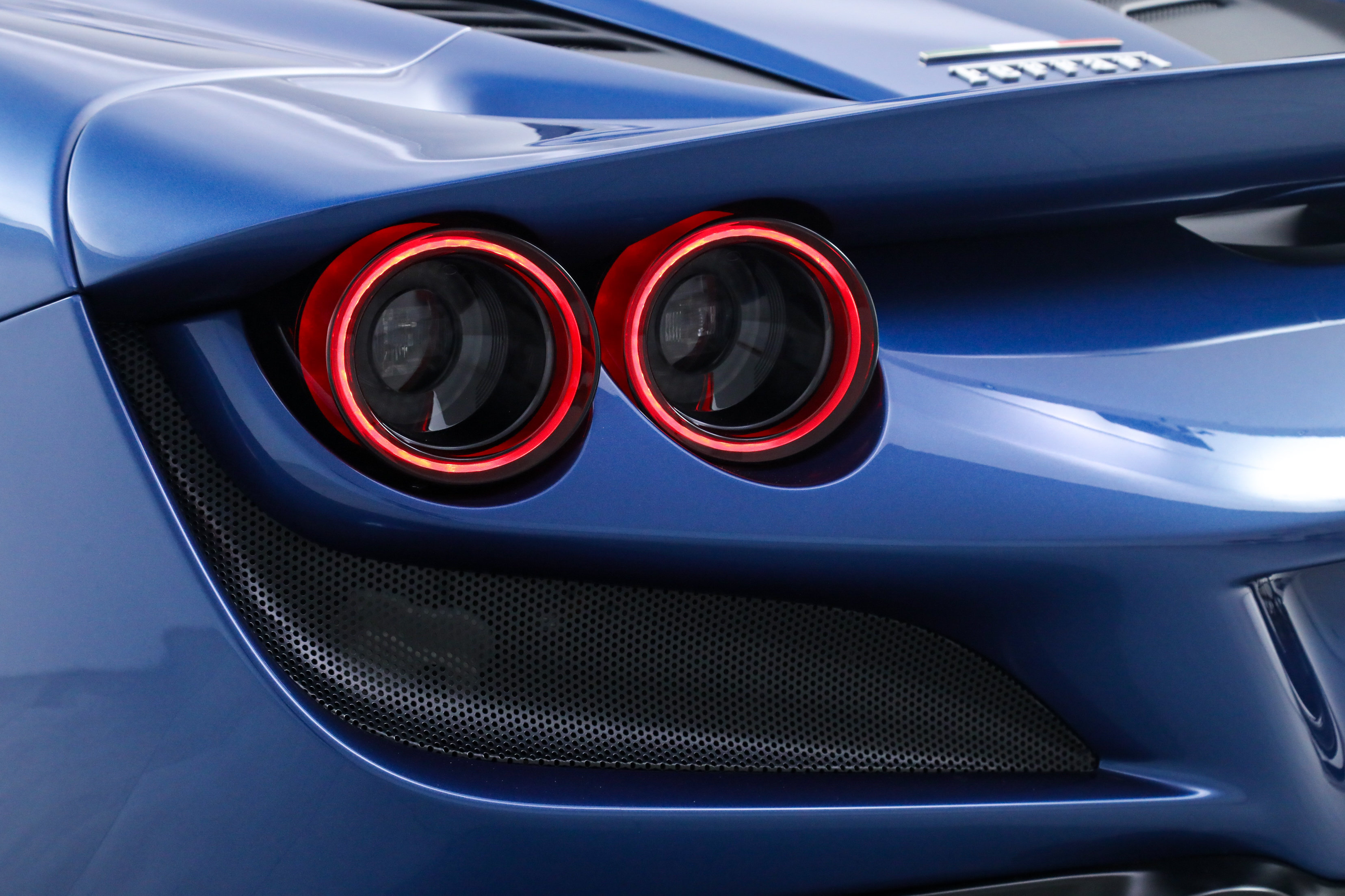 Certified 2023 Ferrari F8 Tributo RWD image 18
