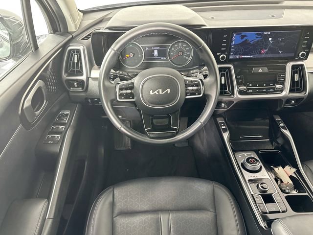 Used 2023 Kia Sorento EX AWD/4WD image 10