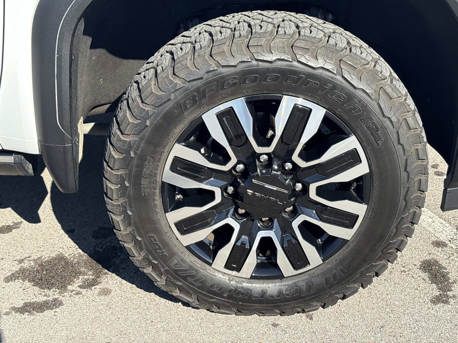 Certified 2024 GMC Sierra 2500 Denali Ultimate image 10