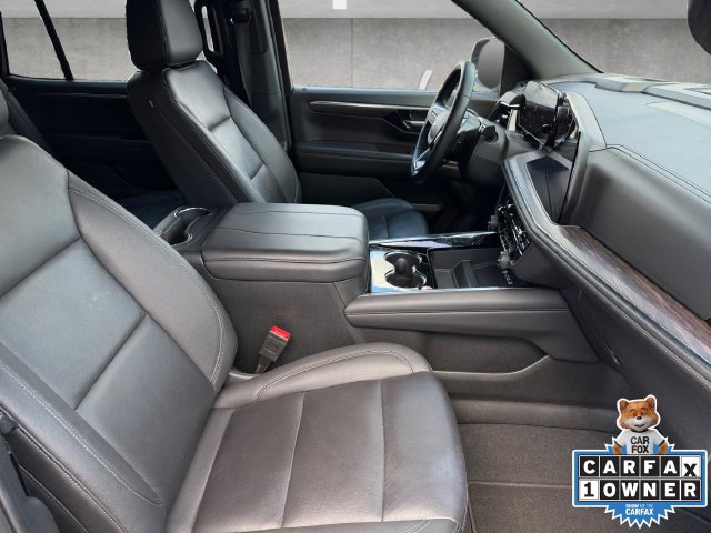 Used 2025 Chevrolet Tahoe LT AWD/4WD image 24