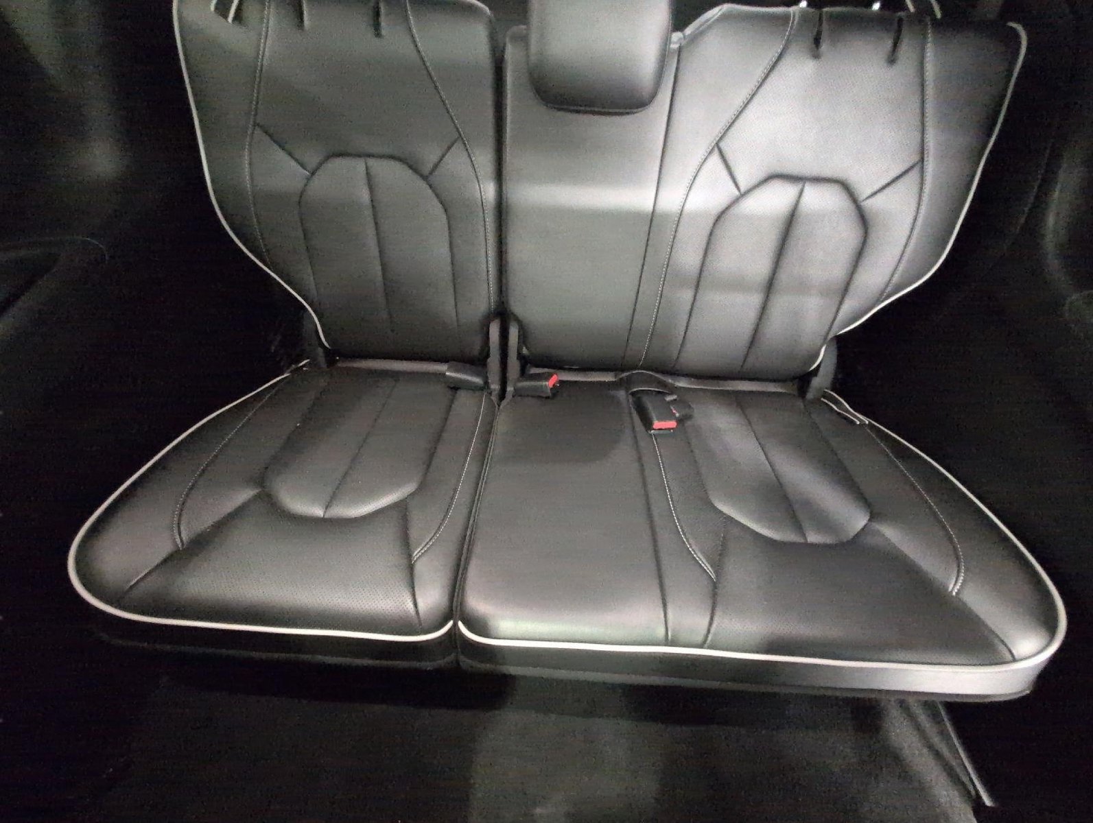 Used 2025 Chrysler Pacifica Premium FWD image 24