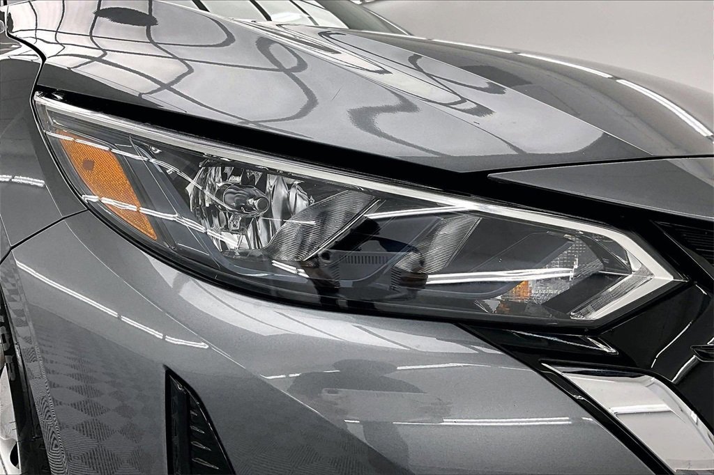 Used 2024 Nissan Sentra S image 29