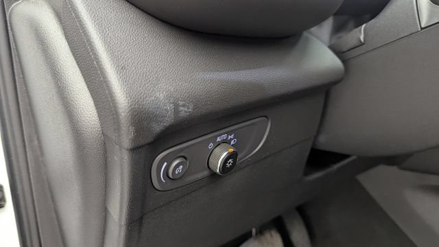 Certified 2023 Buick Envision Essence FWD image 23