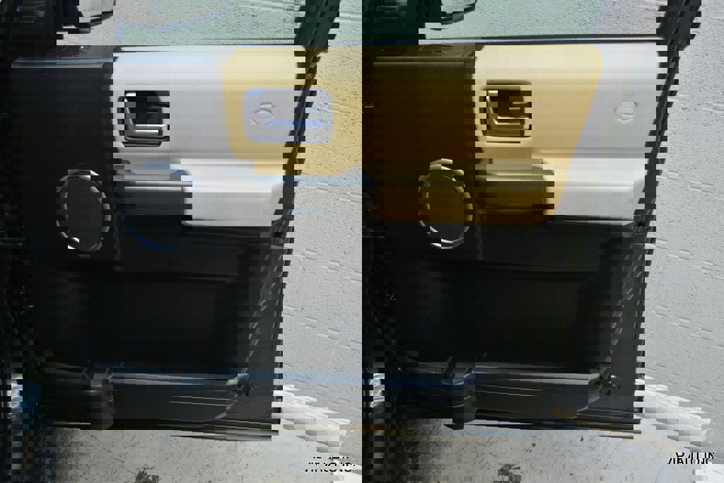 Used 2005 Land Rover LR3 SE image 8