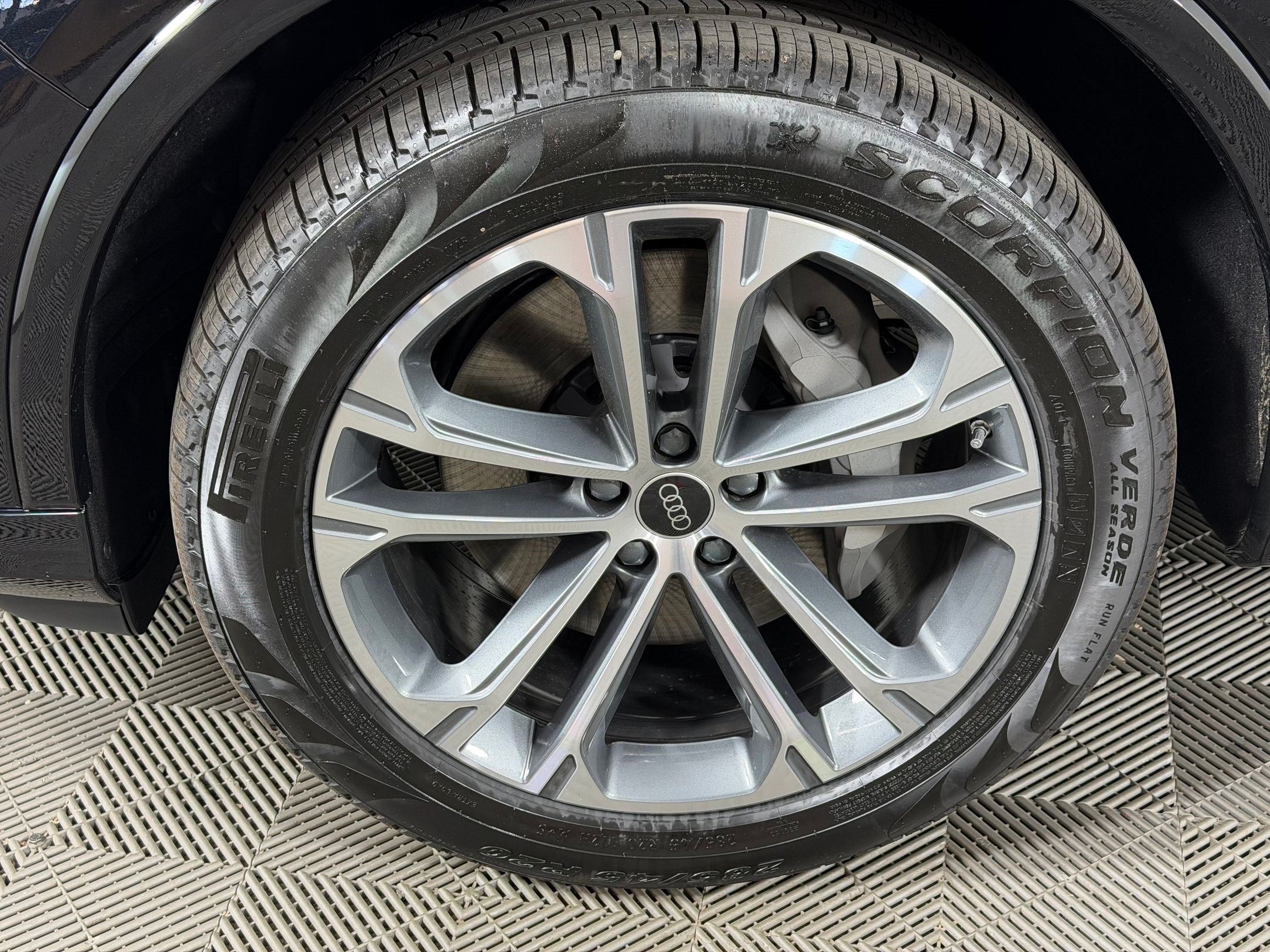 New 2026 Audi Q7 2.0T Premium AWD/4WD image 13