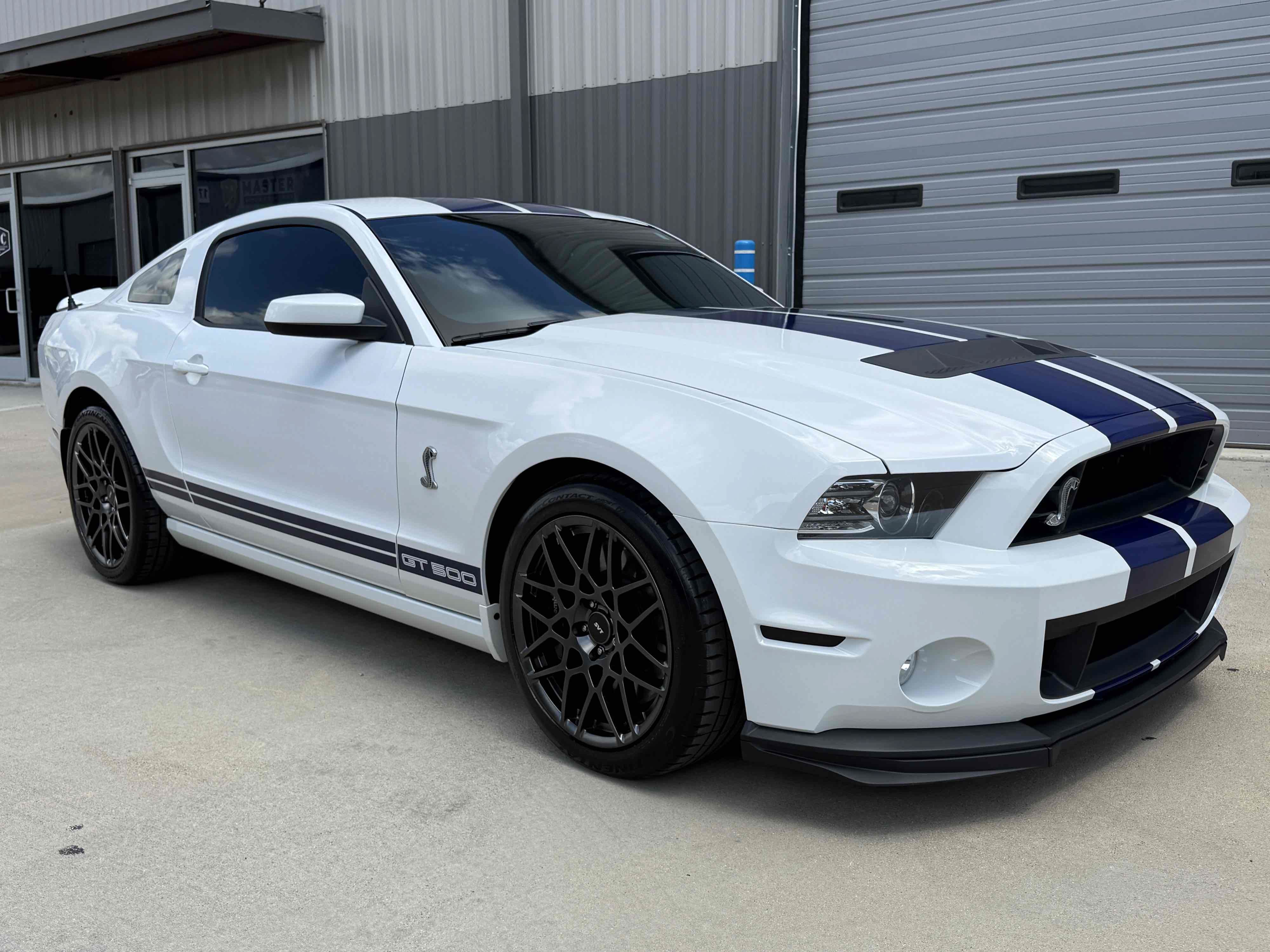 Used 2014 Ford Mustang Shelby GT500 w/ Equipment Group 821A RWD image 37