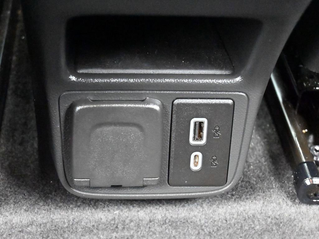 Used 2023 Chevrolet TrailBlazer RS w/ Convenience Package image 33