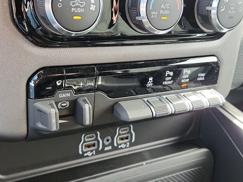 New 2025 RAM 1500 Lone Star image 18