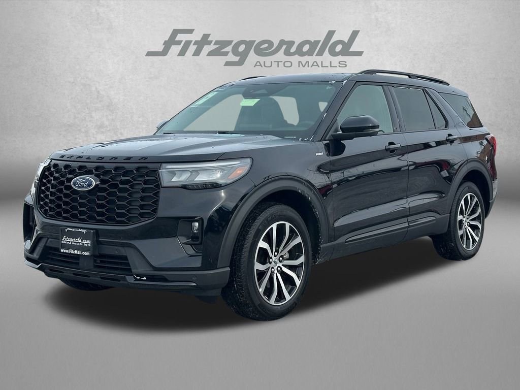 Used 2025 Ford Explorer ST-Line AWD/4WD image 2