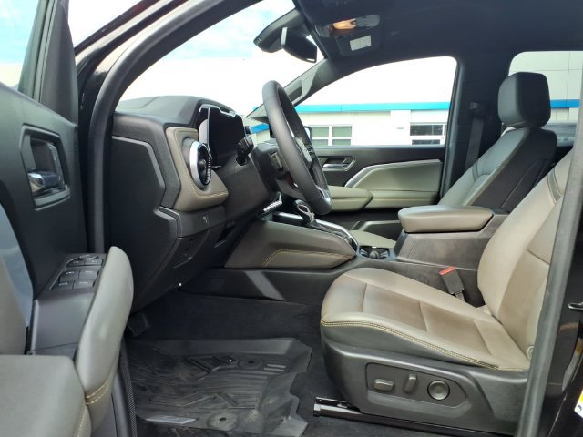 Certified 2023 Chevrolet Colorado ZR2 w/ ZR2 Convenience Package III AWD/4WD image 14