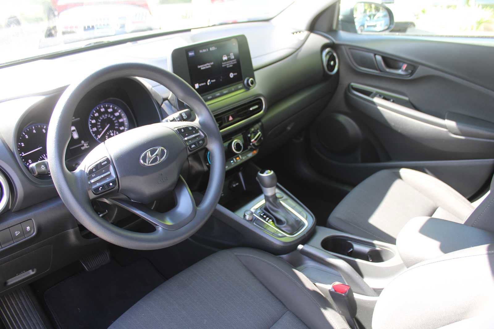 Used 2022 Hyundai Kona SEL image 21