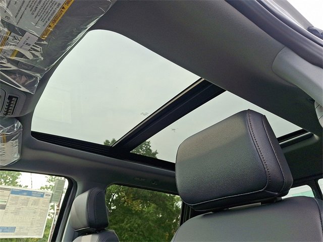 New 2026 Ford F250 Lariat w/ Black Appearance Package image 10