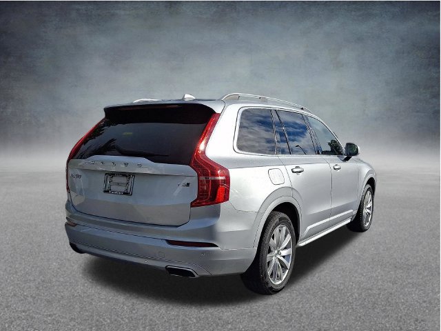 Used 2018 Volvo XC90 T6 Momentum w/ Momentum Plus Package AWD/4WD image 6