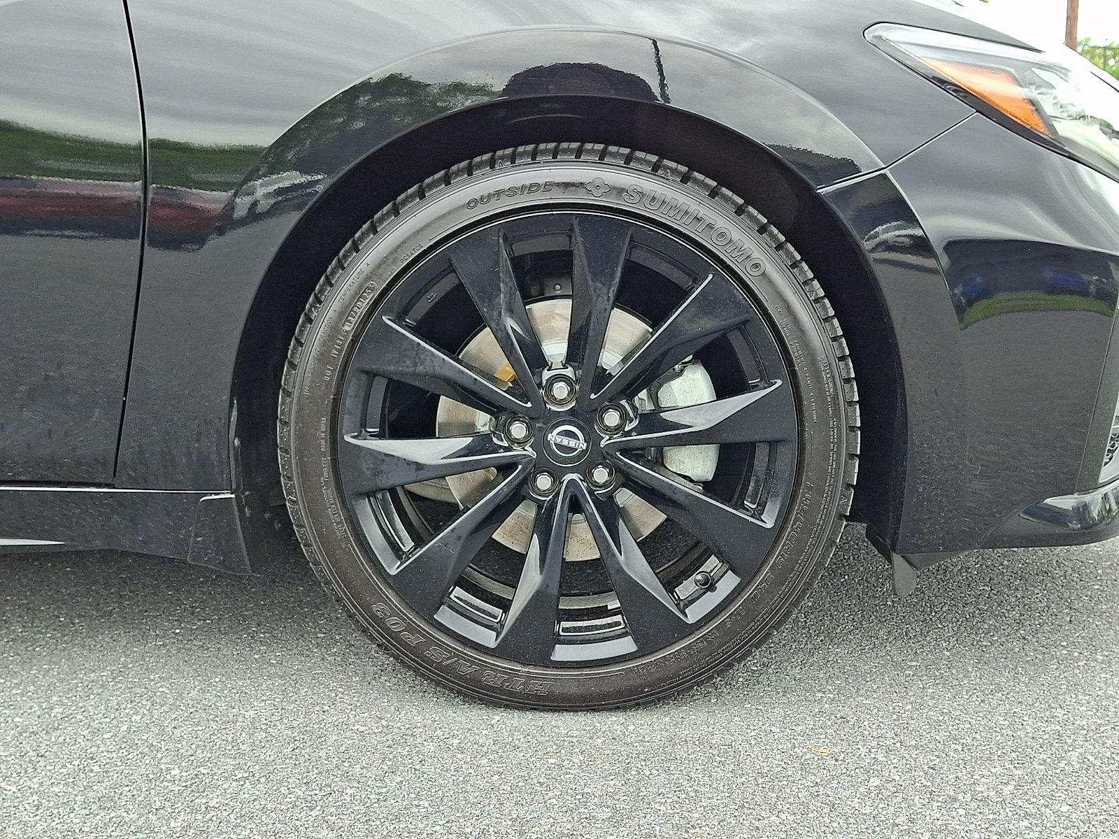 Used 2023 Nissan Maxima SR w/ Sport Mat Group FWD image 13