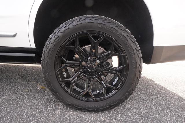 Used 2022 GMC Yukon Denali RWD image 36