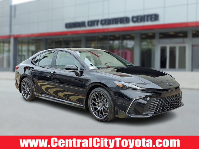 Used 2025 Toyota Camry SE