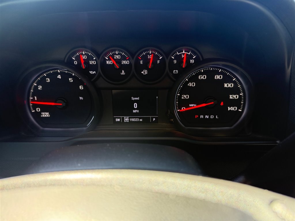 Used 2022 Chevrolet Silverado 2500 Custom w/ Custom Value Package image 14