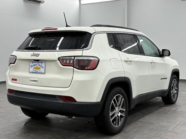 Used 2019 Jeep Compass Latitude image 2