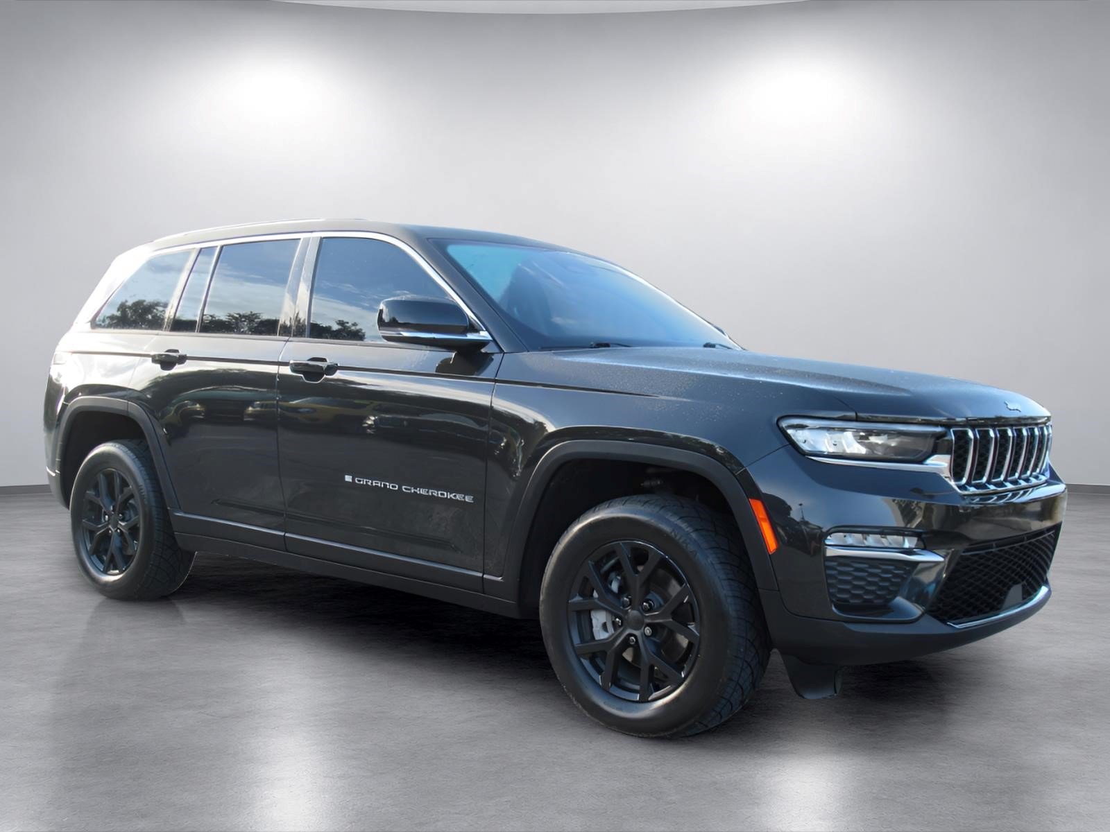 Used 2023 Jeep Grand Cherokee Limited