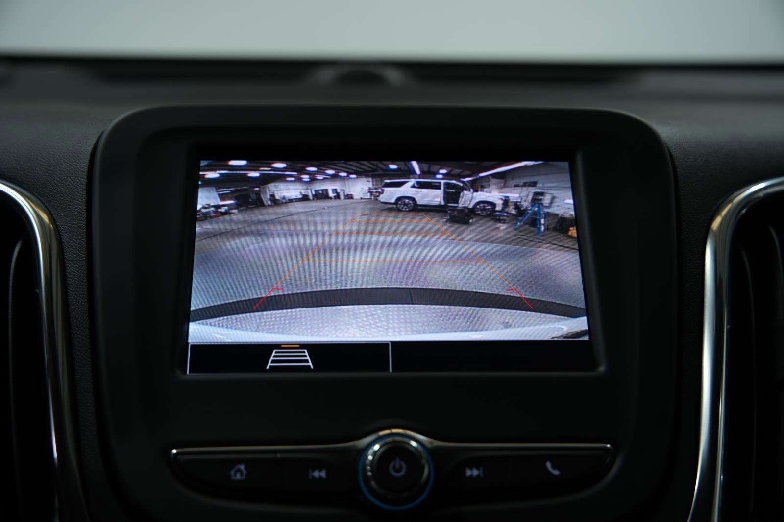 Used 2024 Chevrolet Equinox LT image 34