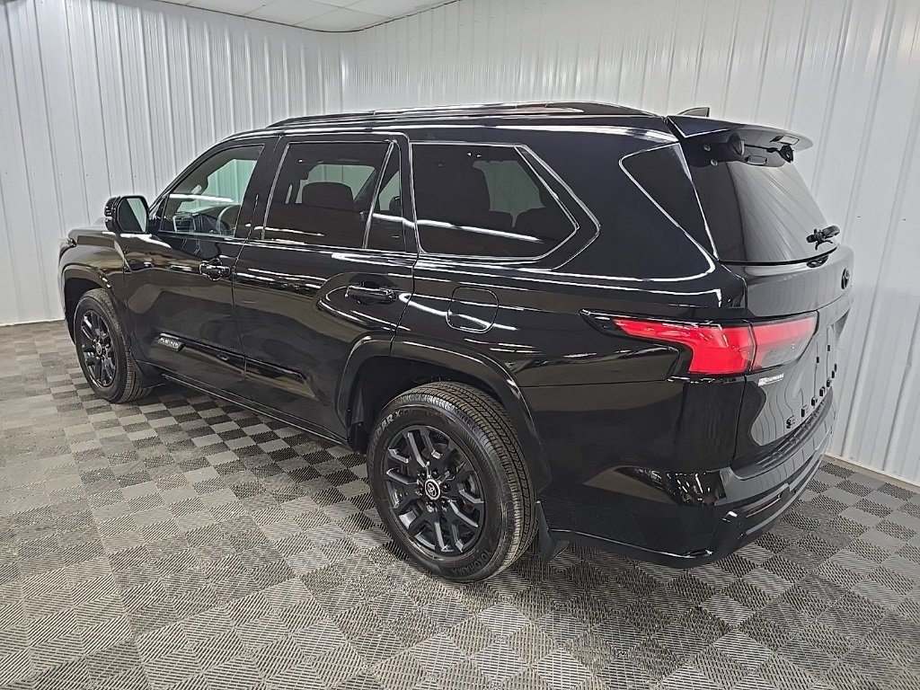 Used 2024 Toyota Sequoia Platinum image 9