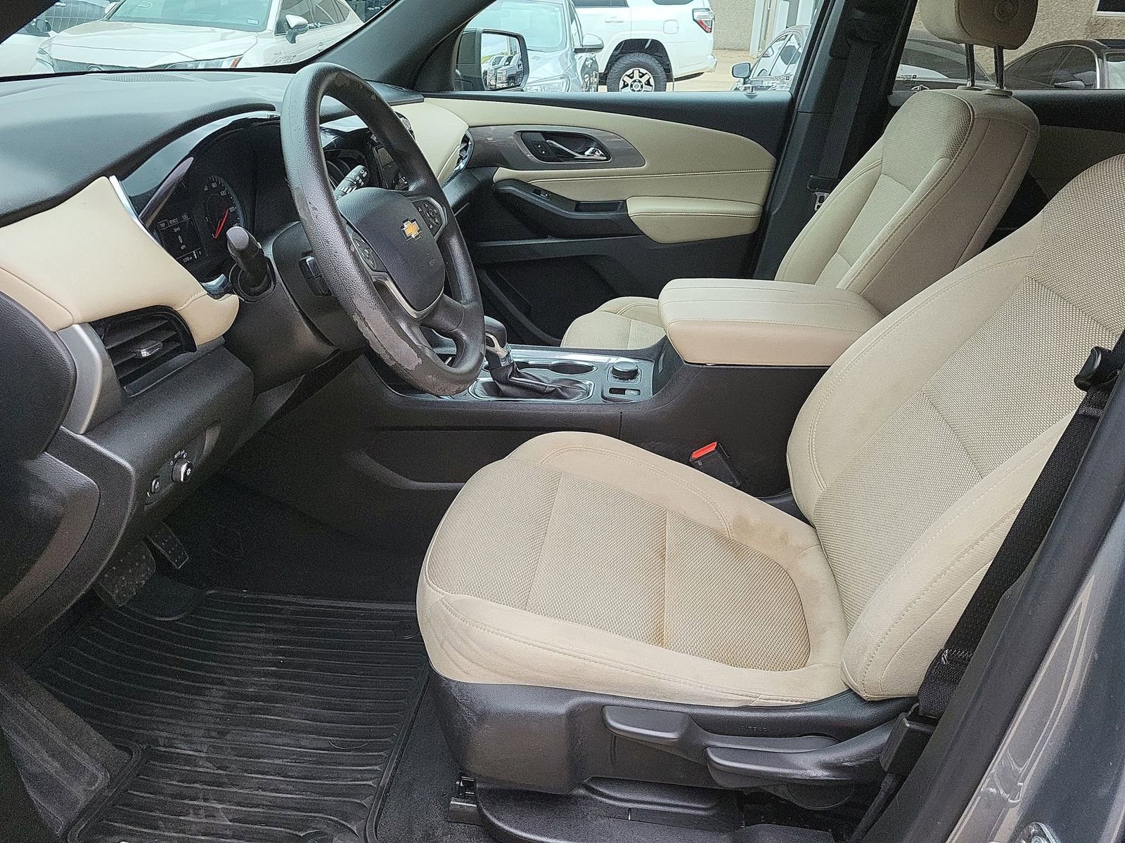 Certified 2023 Chevrolet Traverse LS FWD image 18