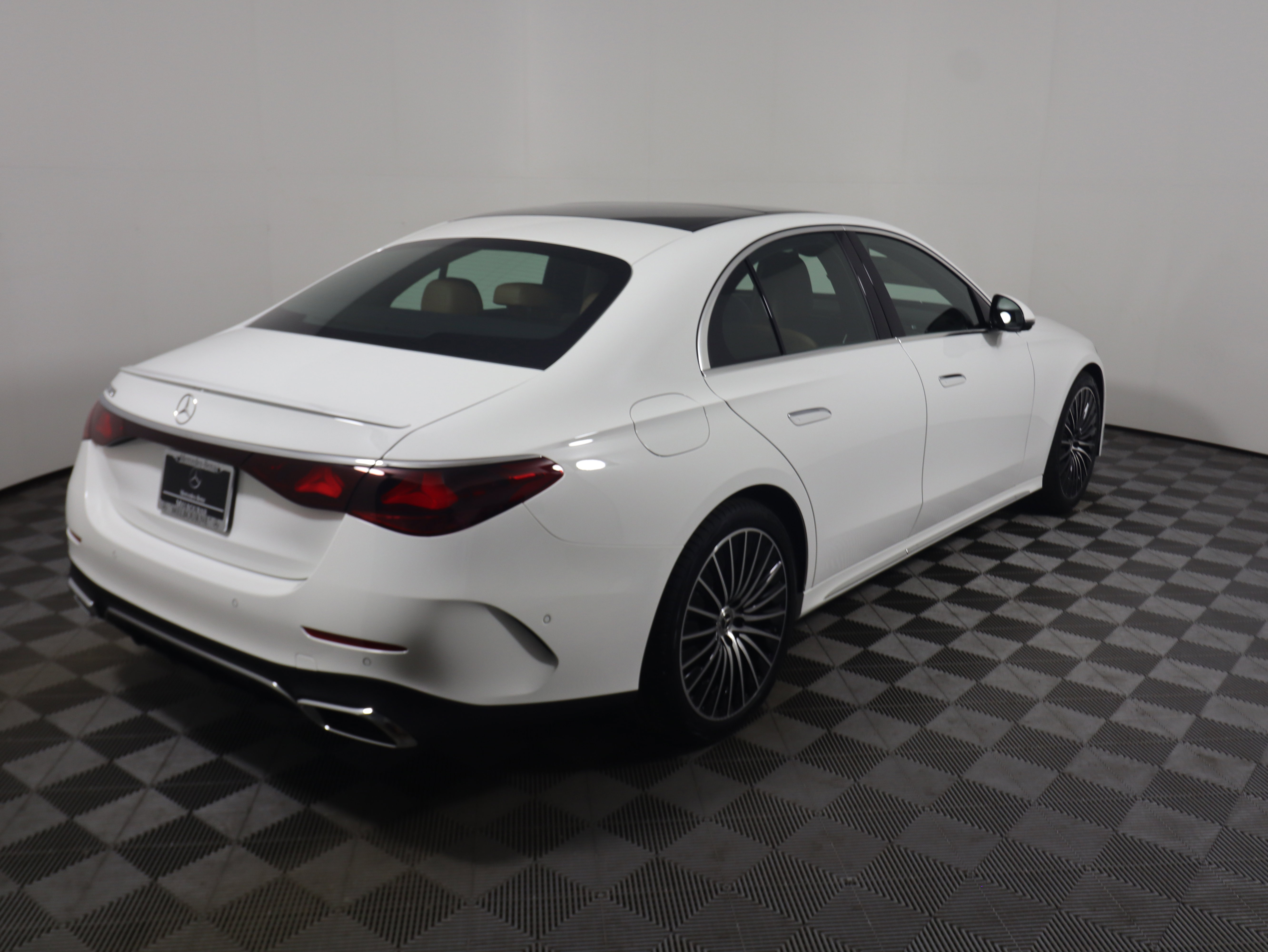 New 2026 Mercedes-Benz E 350 Sedan image 5