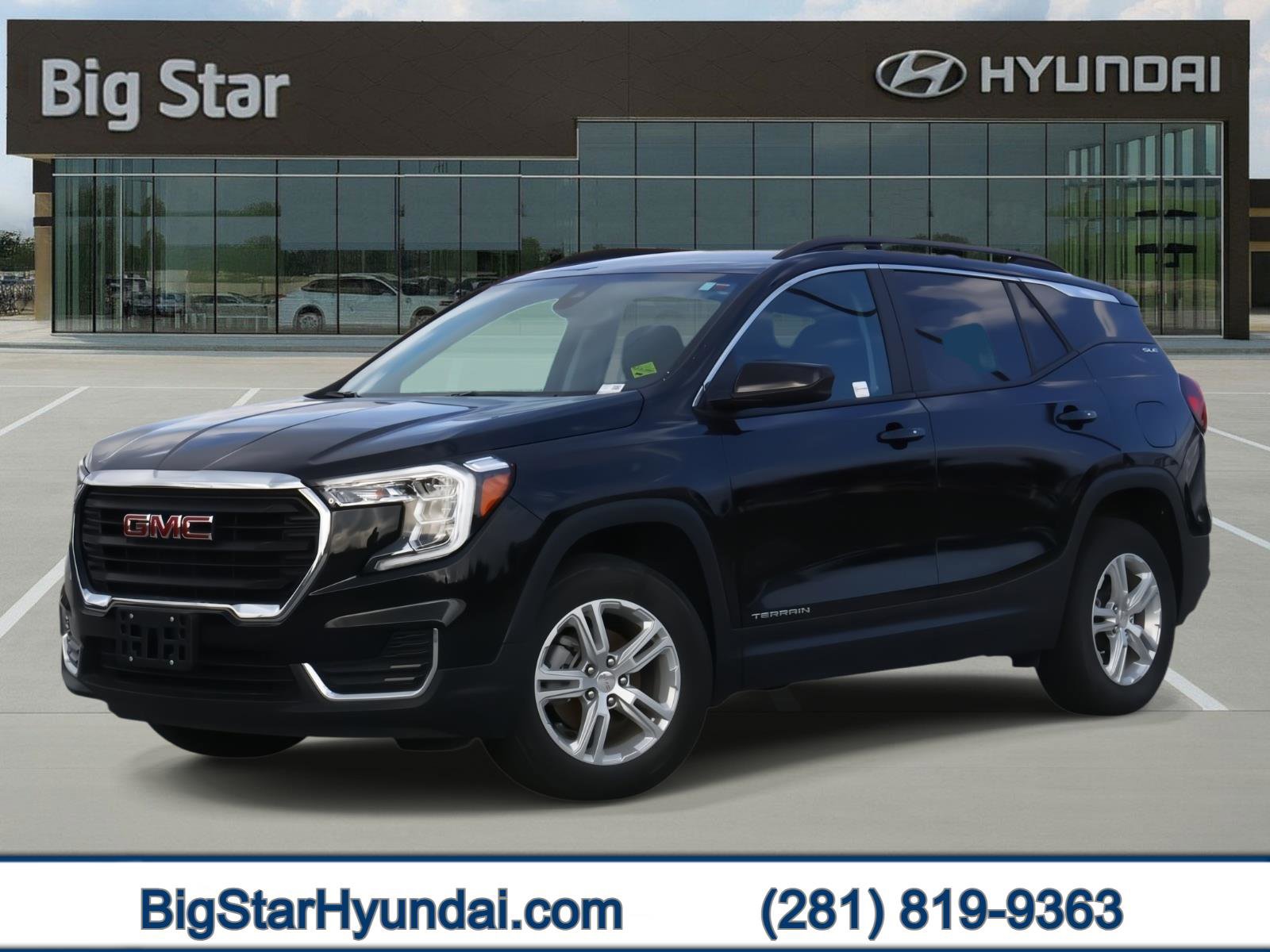 Used 2022 GMC Terrain SLE w/ Driver Convenience Package image 1