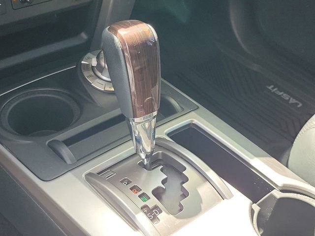 Used 2021 Toyota 4Runner Limited AWD/4WD image 25