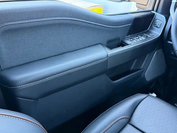 New 2026 Ford F550 4x4 Crew Cab image 32
