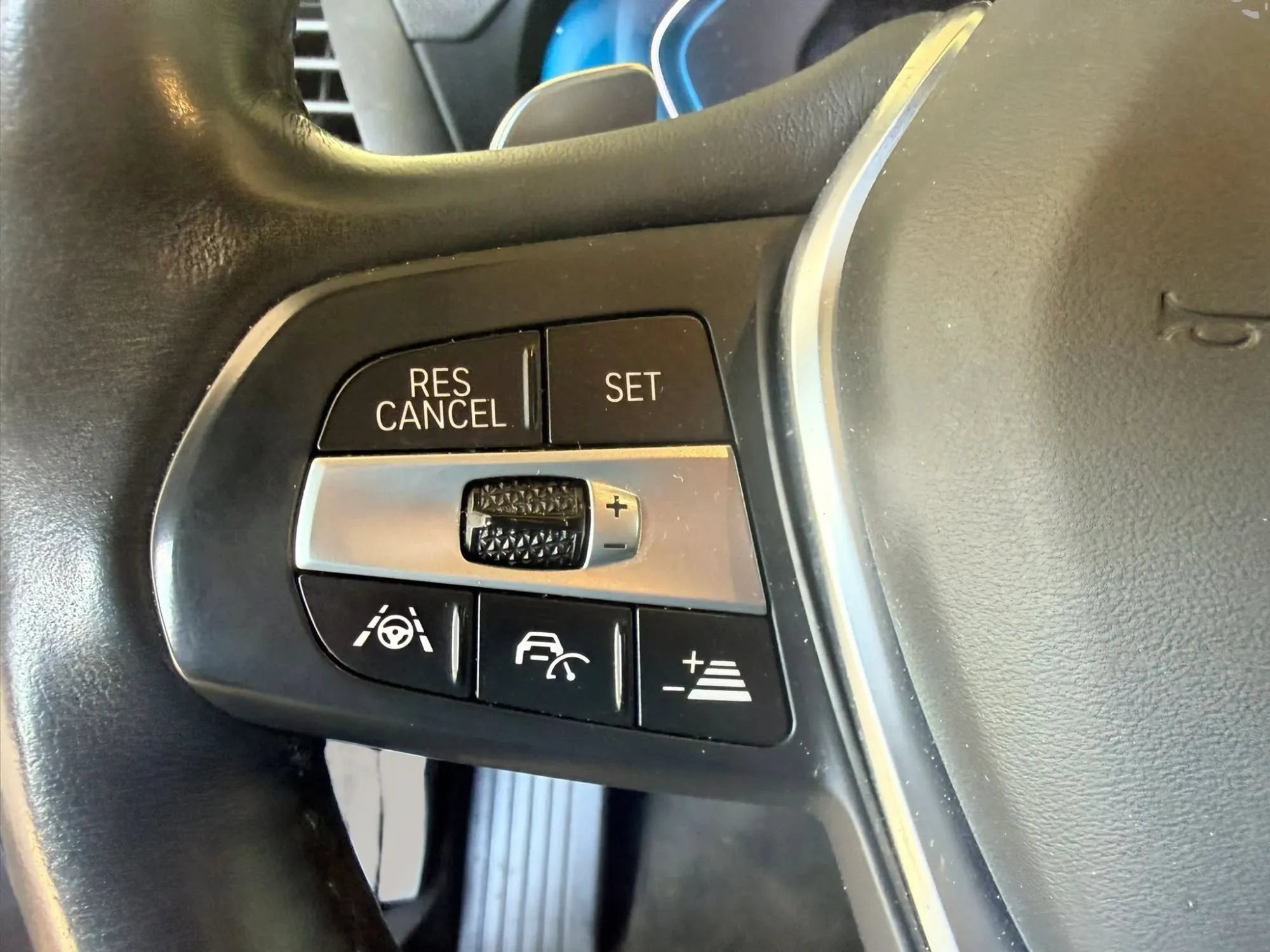 Used 2020 BMW X3 xDrive30e w/ Premium Package AWD/4WD image 25