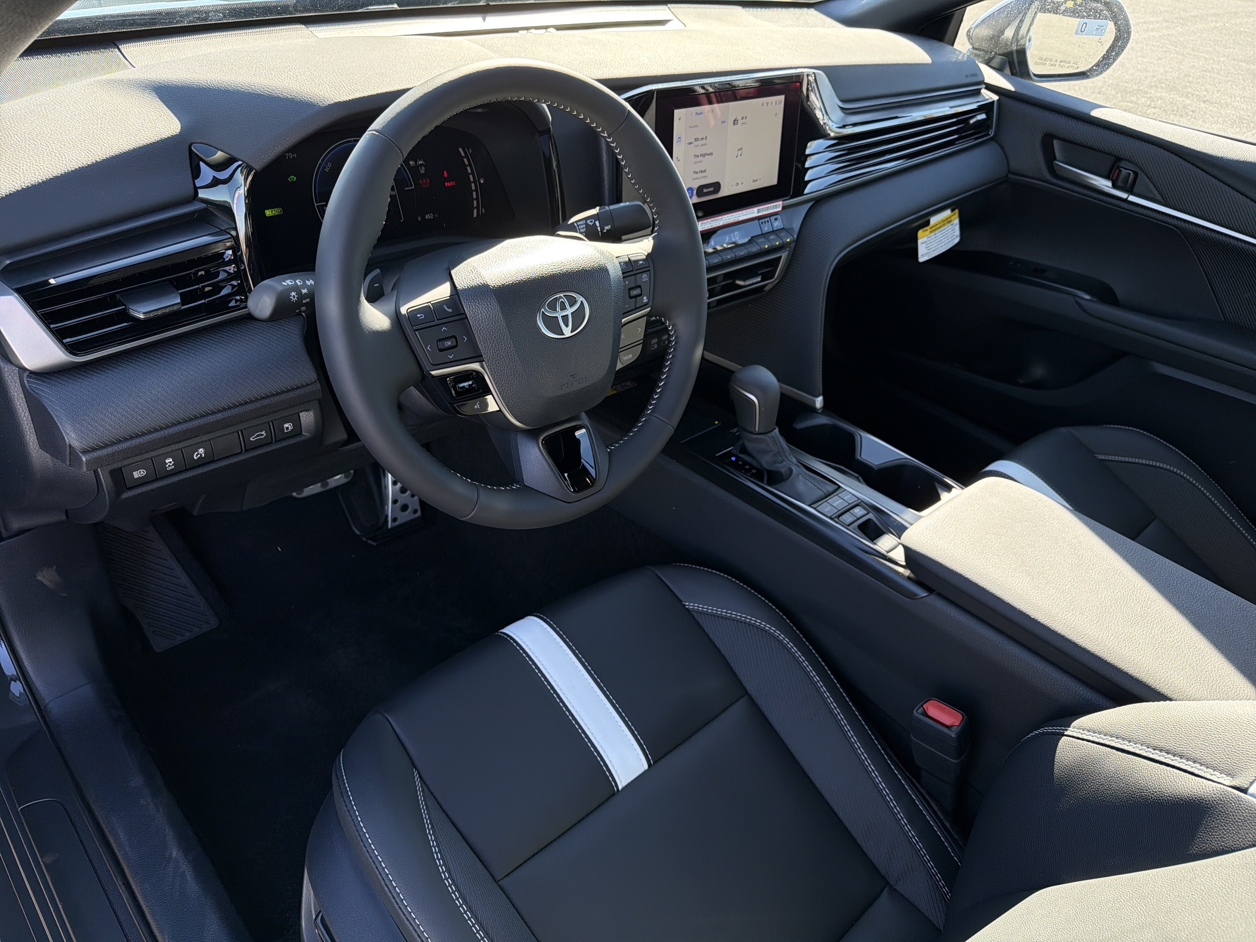 New 2026 Toyota Camry SE FWD image 8