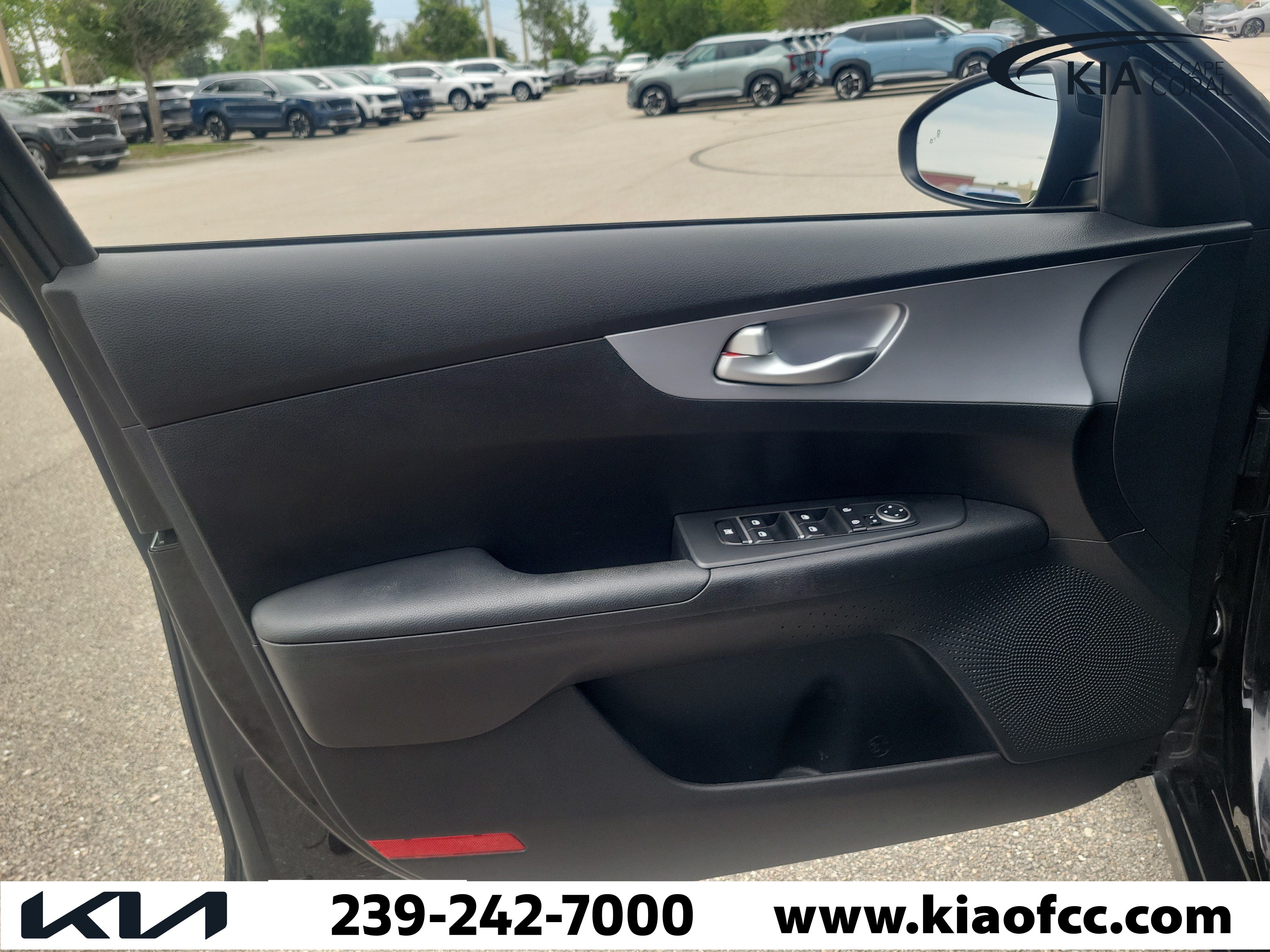 Certified 2024 Kia Forte LXS w/ LXS Technology Package FWD image 21
