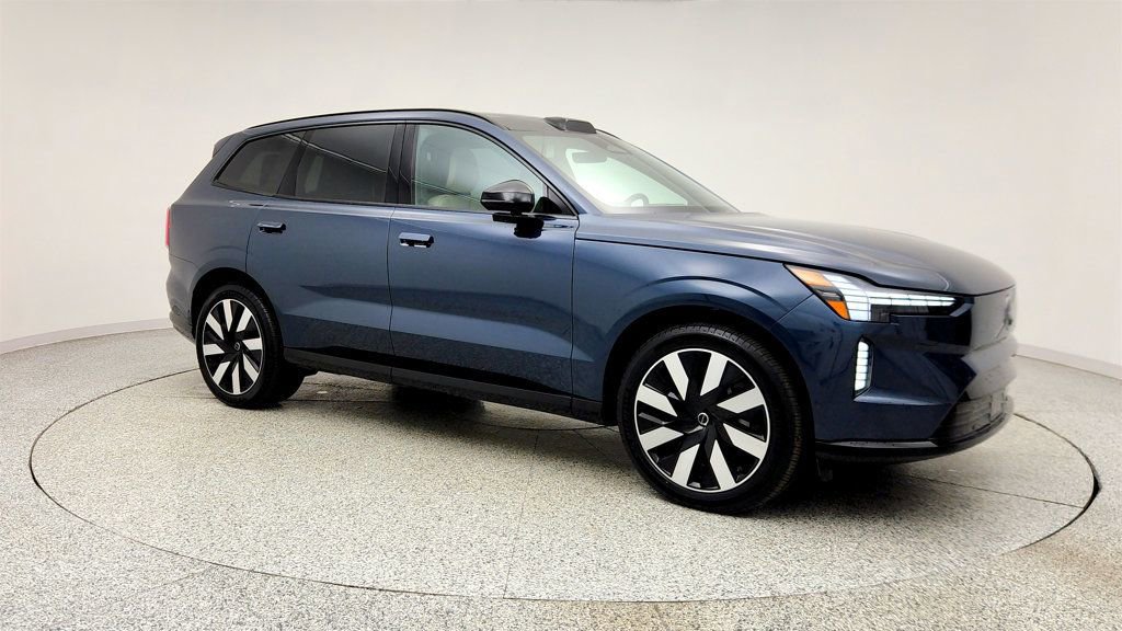 Used 2025 Volvo EX90 Ultra AWD/4WD image 3