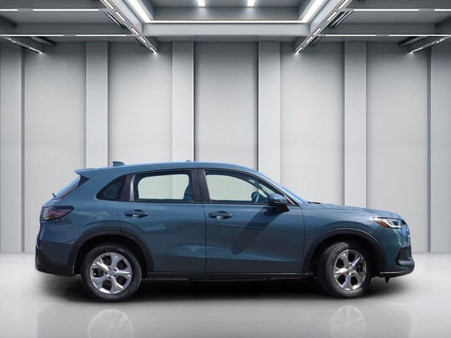 Used 2023 Honda HR-V LX image 3