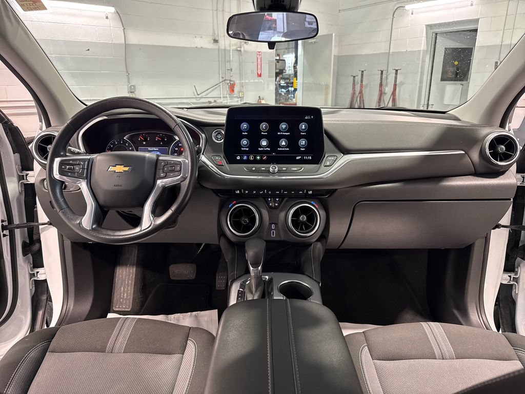Used 2023 Chevrolet Blazer LT FWD image 36
