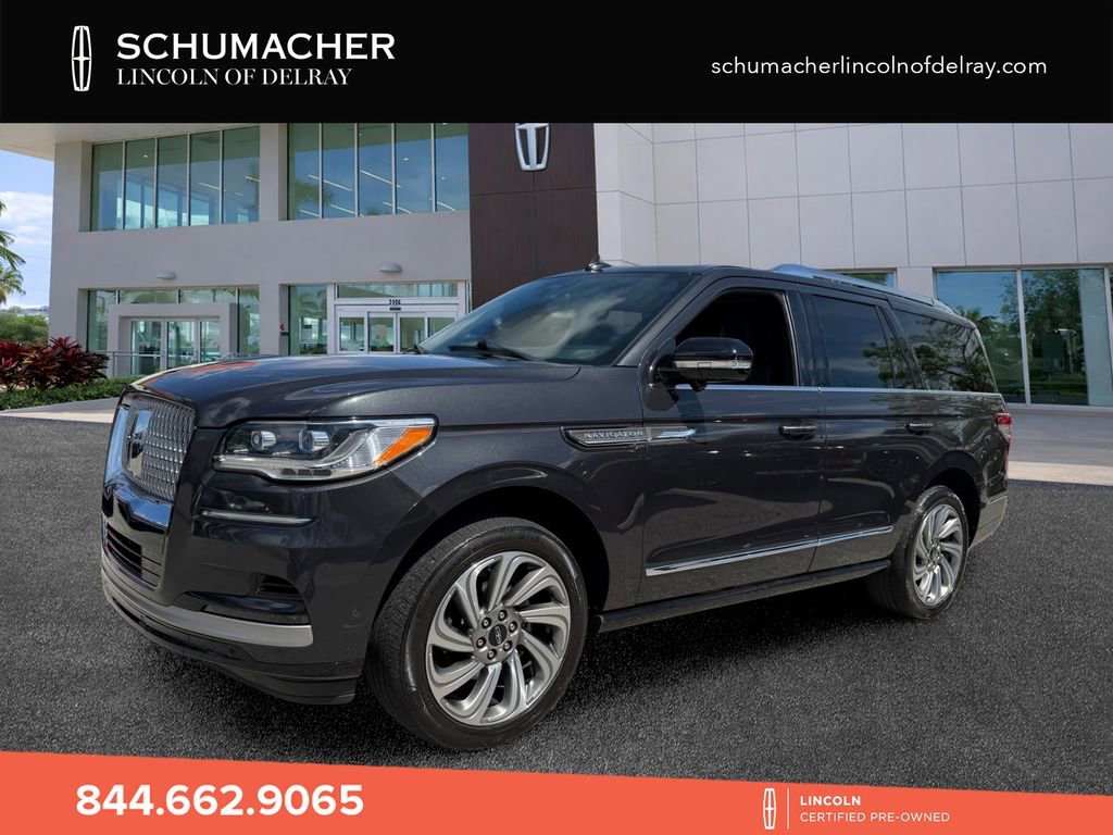 Used 2022 Lincoln Navigator Reserve RWD image 3