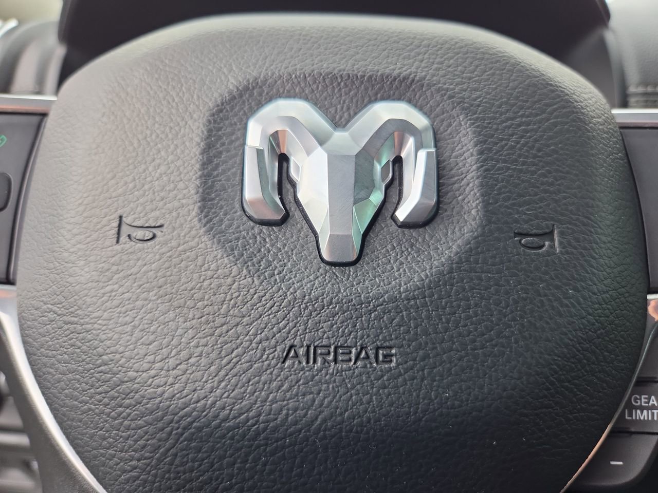 Used 2022 RAM 1500 Laramie RWD image 21